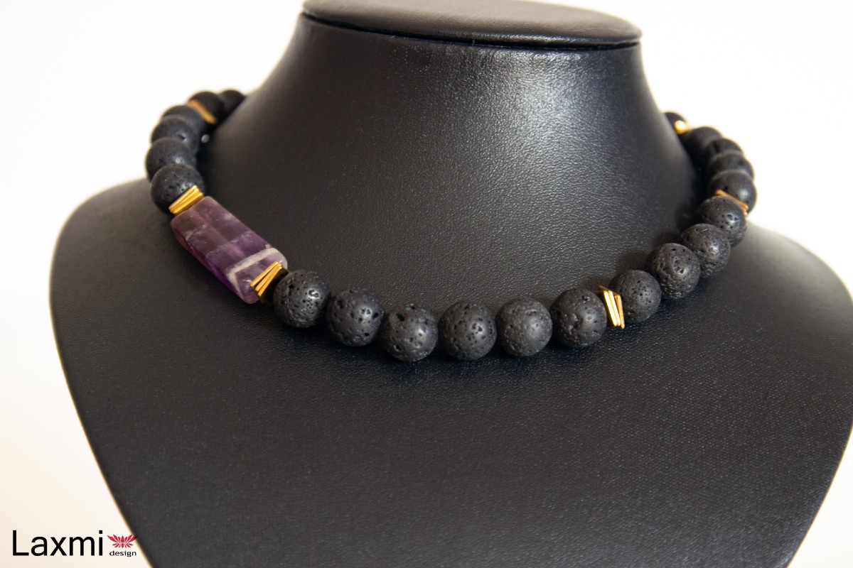 Ogrlica VIOLET FLAME – za ženu koja zrači snagom i elegancijom 2 Ogrlica VIOLET FLAME – za ženu koja zrači snagom i elegancijom - Slika 2